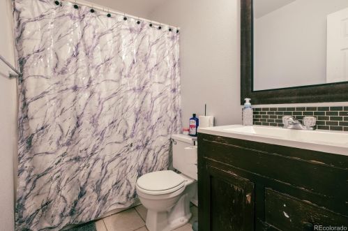 3721 Riverside Pkwy, Greeley CO  80620-2801 exterior