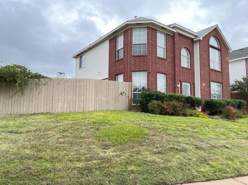 2501 Brooke Trl, Carrollton TX  75006-2738 exterior