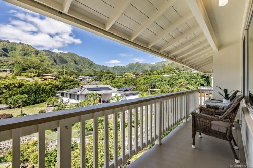 3588 Alani Dr, Honolulu HI  96822-1412 exterior