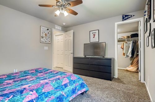 26840 Roxbury Pl, Denver CO  80016-7527 exterior