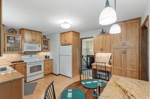 3393 Chandler Rd, Saint Paul MN  55126-3913 exterior