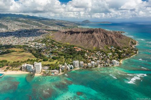 3715 Diamond Head Cir, Honolulu HI  96815-4424 exterior