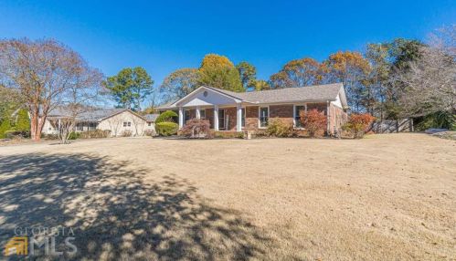 3174 Petite Forest Dr, Marietta, GA 30062-6644