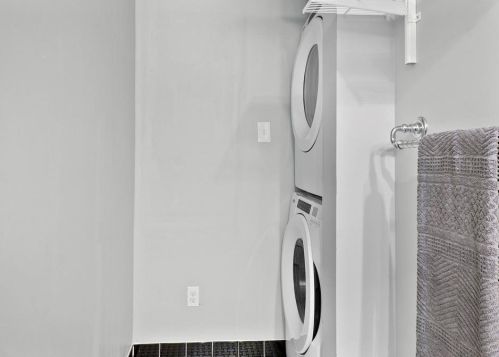 906 43rd St, Austin TX  78751-4405 exterior