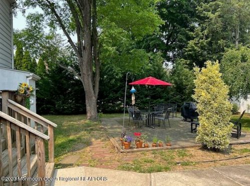 119-125 Wallace St, Tinton Falls NJ 07701-1808 exterior