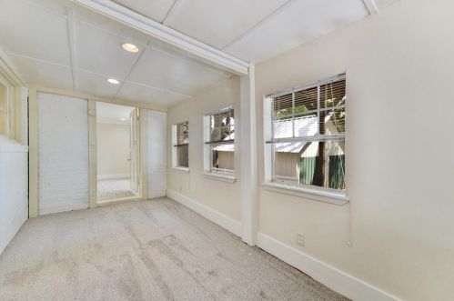 807 Baylor St, Austin TX  78703-4980 exterior