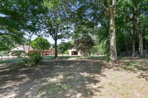 30 Country Rds Dr, Stockbridge GA  30281-1342 exterior