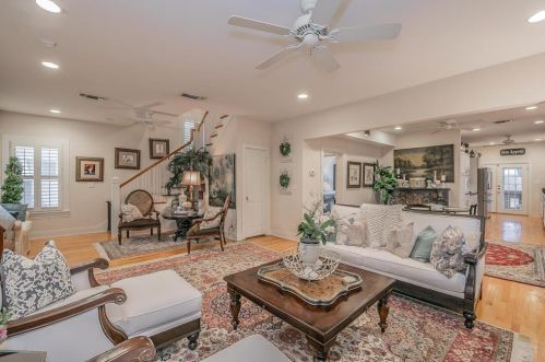 1704 Virginia Pl, Fort Worth TX  76107-2434 exterior