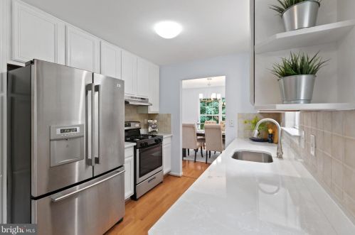 5 Garfield Way, Princeton NJ  08540-1669 exterior