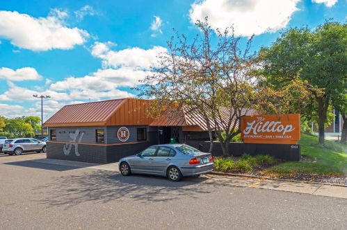 5225 Grandview Sq, Minneapolis MN  55436-1683 exterior