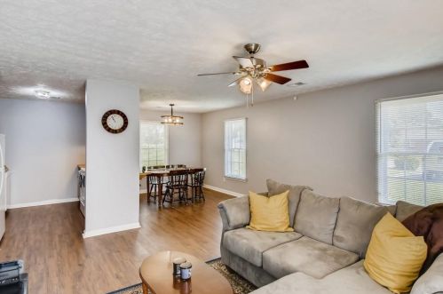 1604 Riverside Trl, Conyers GA  30013-1189 exterior