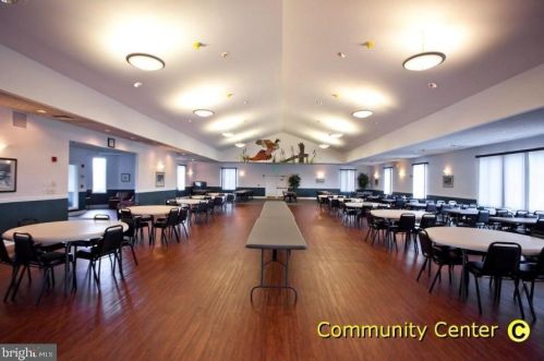 115 Dovefield Dr, Lancaster PA  17603-4687 exterior