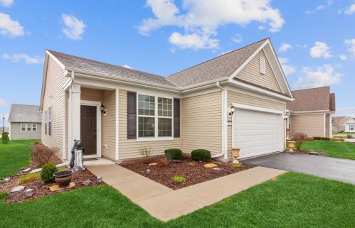 532 Pleasant Dr, Joliet, IL 60404-9581
