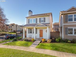 29251 Costa Cir, Wilsonville OR  97070-3068 exterior