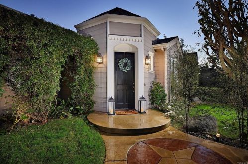 2919 Camino Serbal, Carlsbad, CA 92009-2901