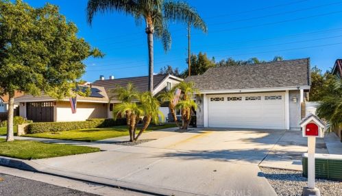 7820 Woodsboro Ave, Anaheim CA  92807-2434 exterior