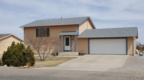 290 Maher Dr, Pueblo, CO 81007-1672