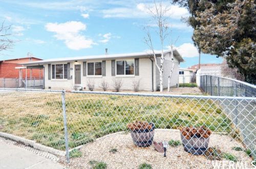 1137 Sego Lily Dr, Sandy UT 84094-4648 exterior