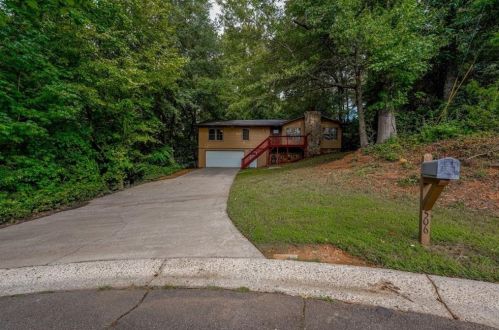 506 Barbara Ct, Holly Springs, GA 30188-4502