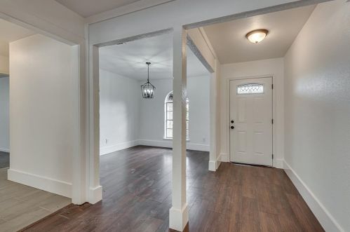 4220 Twilight Dr, Fort Worth, TX 76116-7562