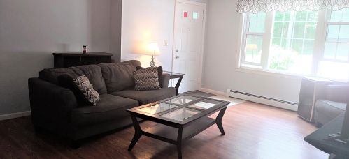105 Springbrook Cir, Portsmouth, NH 03801-5625