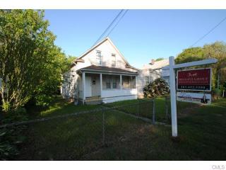 207 Fairchild Ave, Fairfield, CT 06825-4808