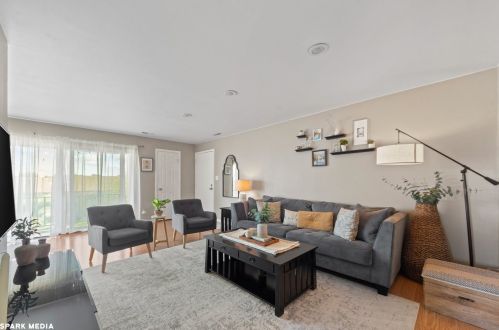 7302 Evergreen Dr, Orland Park, IL 60462-6625