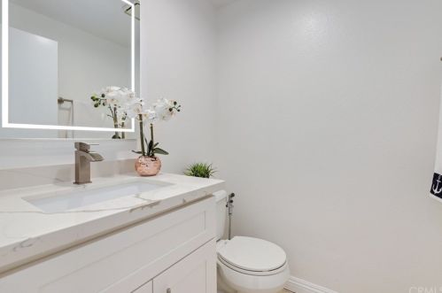 2 Wadsworth, Irvine CA  92620-3722 exterior