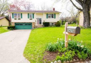 3425 Stoneycrest Rd, Blmgtn IN  47404-1743 exterior