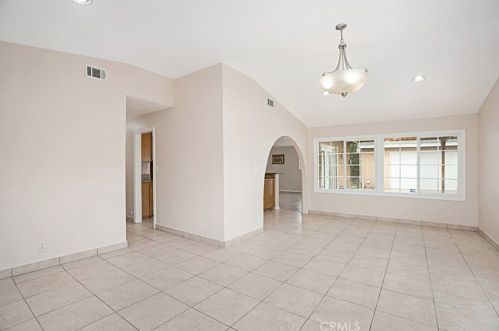 3139 Tyler Ave, Anaheim CA  92801-6039 exterior