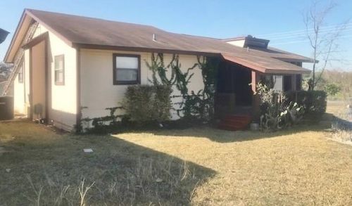 11303 Aus Tex Acres Ln, Webberville, TX 78653-9734