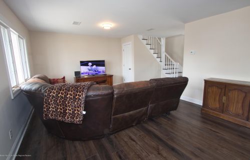 126 Virginia Ave, Lavallette NJ 08735-2439 exterior