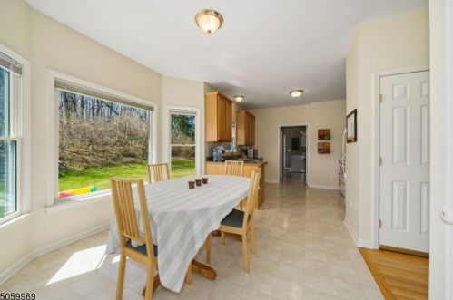 46 Quaker Rd, Andover, NJ 07821-2306