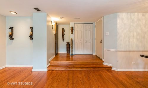 3247 184th St, Homewood, IL 60430-2750
