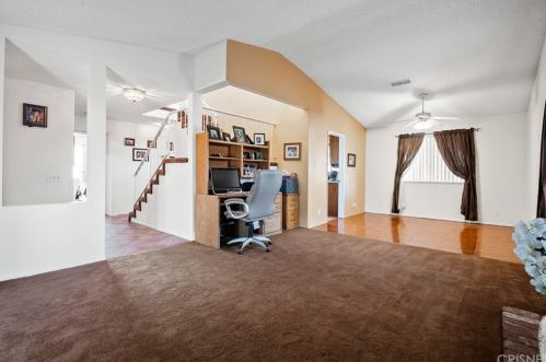 43917 Kennsington Pl, Lancaster, CA 93536-5834