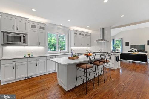 524 Princeton Kingston Rd, Princeton NJ  08540-4059 exterior