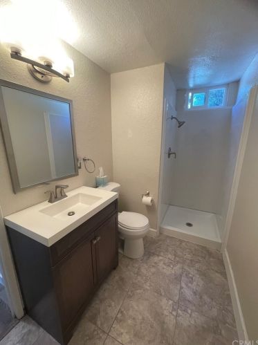 1003 Clark St, Riverside CA  92501-1453 exterior