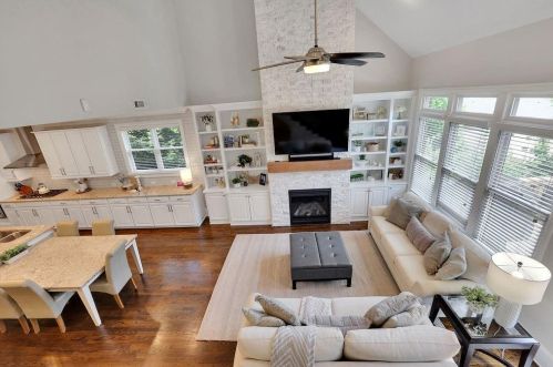 3573 Brookleigh Ln, Atlanta GA  30319-2219 exterior