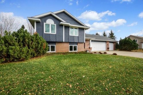815 Meander Rd, Hanover, MN 55341-4011