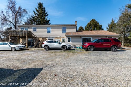 893 Monmouth Rd, Upper Freehold Township, NJ 08514-2345