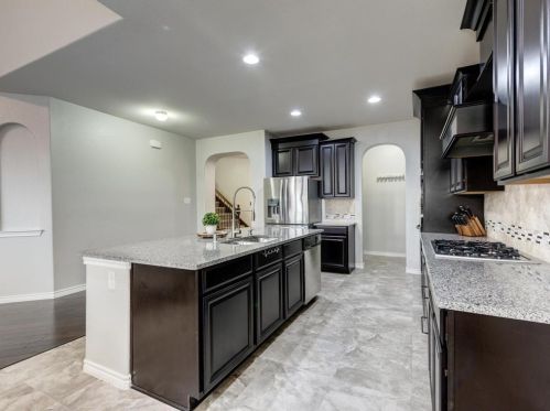 8753 Running River Ln, Fort Worth TX  76131-3373 exterior