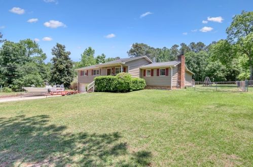 740 Teague Dr, Kennesaw, GA 30152-3755
