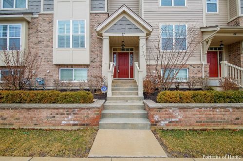37 7th St, Geneva, IL 60134-2113