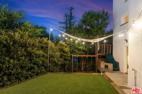 1520 Columbia Dr, Glendale CA  91205-3508 exterior