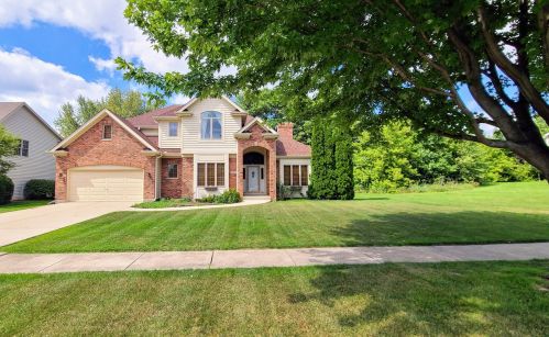 1385 Green Pheasant Ln, Batavia, IL 60510-4598