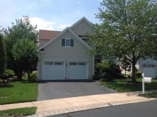 25 Hyacinth Ct, Holmdel Village, NJ 07733-2902