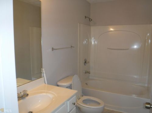 758 Celeste Ln, Atlanta GA  30331-8606 exterior