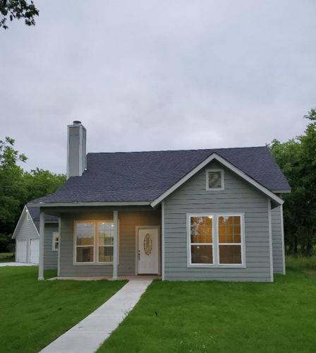 521 Oak St, Commerce, TX 75428-2332