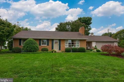 1926 Drexel Ave, Lancaster PA  17602-3302 exterior