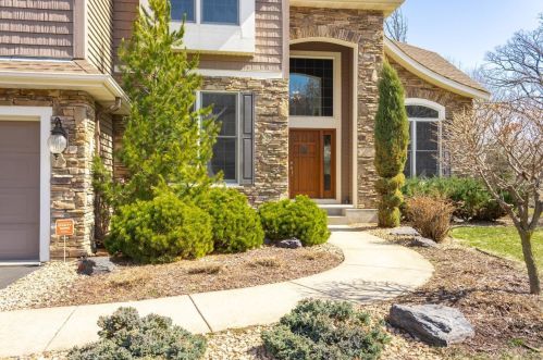 3558 Birchpond Rd, Saint Paul, MN 55122-4900